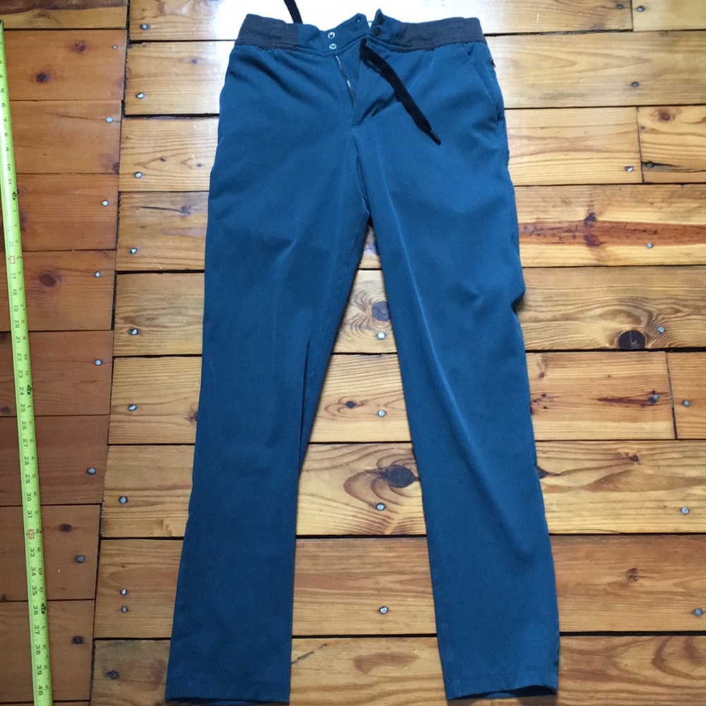 LuluLemon Forrest Green Pants